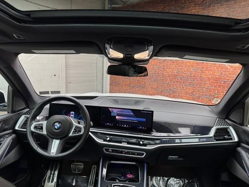 Certified 2024 BMW X5 xDrive40i w/ M Sport Package image 12