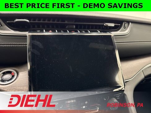 New 2025 Jeep Grand Cherokee Limited w/ Black Appearance Package image 30