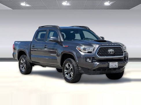 Used 2019 Toyota Tacoma TRD Sport AWD/4WD image 7