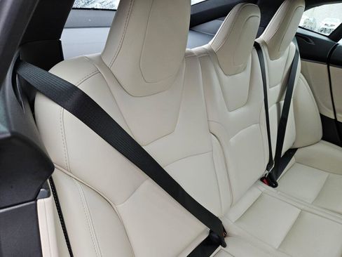 Used 2020 Tesla Model S Long Range Plus image 15