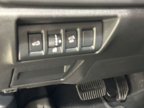 Used 2023 Subaru Outback Touring XT AWD/4WD image 36