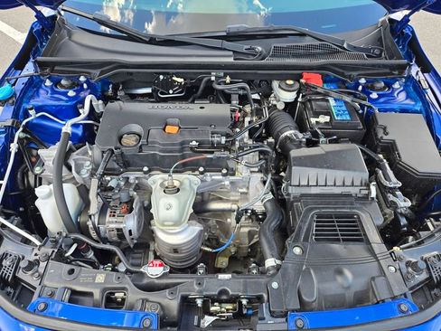 Used 2023 Honda Civic Sport image 15