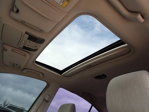 Used 2014 Subaru Legacy 2.5i Premium w/ Moonroof Package image 12