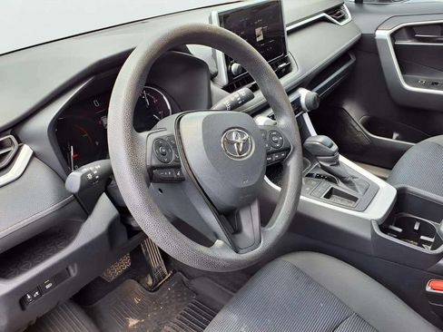 Used 2023 Toyota RAV4 LE FWD image 15