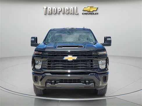 New 2025 Chevrolet Silverado 2500 Custom w/ Custom Value Package image 8