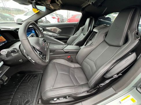 Used 2024 Chevrolet Corvette Stingray Preferred Cpe w/ Battery Protection Package image 19