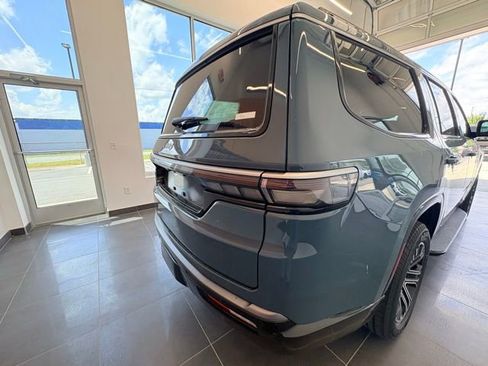 New 2026 Jeep Grand Wagoneer 4WD image 5