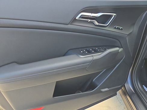 New 2026 Kia Sportage SX FWD image 18