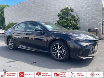 Used 2025 Toyota Camry SE
