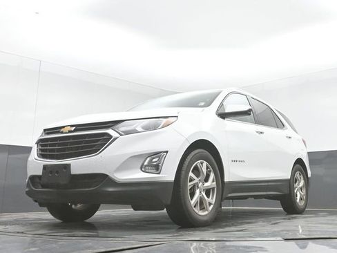 Used 2020 Chevrolet Equinox LT FWD image 29