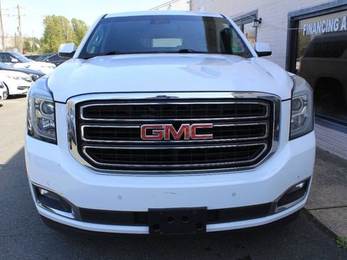 Used 2020 GMC Yukon XL SLT AWD/4WD image 2