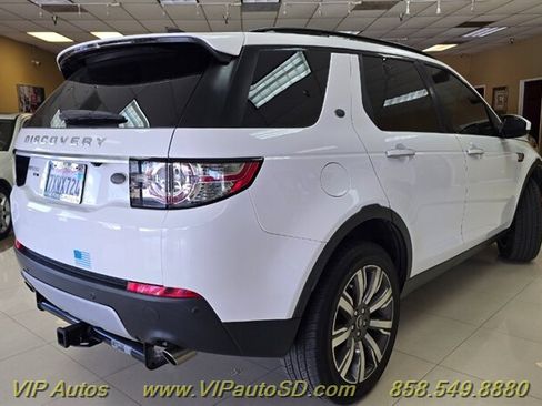 Used 2017 Land Rover Discovery Sport HSE Luxury AWD/4WD image 3