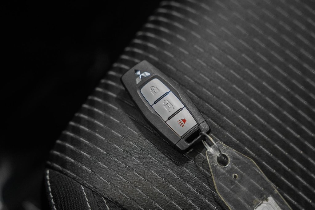 Used 2025 Mitsubishi Outlander ES AWD/4WD image 40