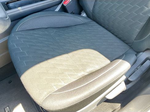 Used 2023 Nissan Kicks SV FWD image 18