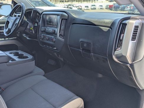 Used 2018 Chevrolet Silverado 1500 LT w/ LT Eassist Package AWD/4WD image 20