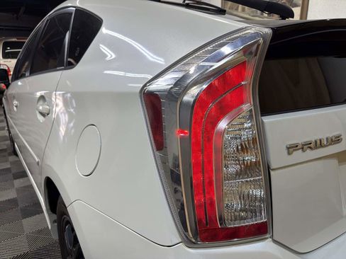 Used 2012 Toyota Prius Two FWD image 8