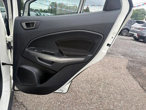 Used 2021 Ford EcoSport SE FWD image 13
