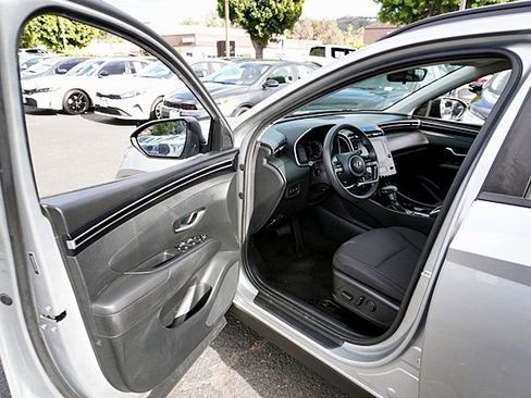 Certified 2024 Hyundai Tucson SEL FWD image 35