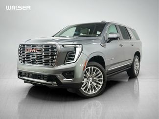 Used 2025 GMC Yukon Denali w/ Sun & Power Step Package AWD/4WD video 1