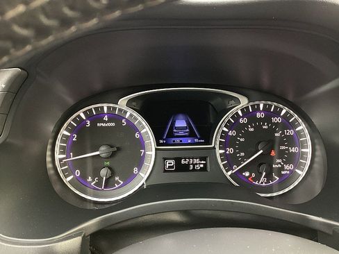 Used 2020 INFINITI QX60 Luxe w/ Essential Package image 11