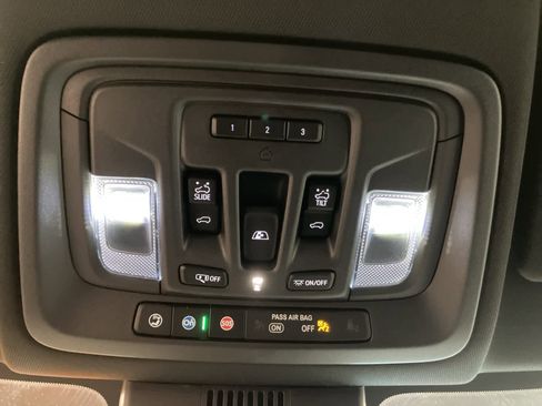 Used 2022 GMC Sierra 1500 AT4 w/ AT4 Premium Package image 24