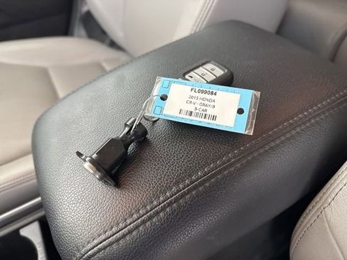 Used 2015 Honda CR-V Touring image 34