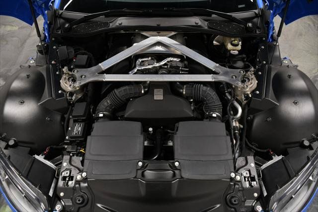 Used 2021 Aston Martin V8 Vantage Roadster RWD image 26