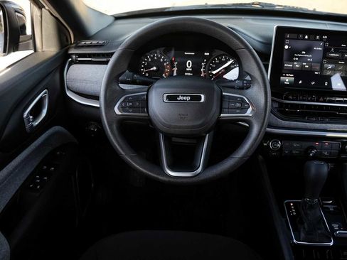 Used 2024 Jeep Compass Sport image 25