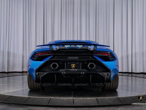 Used 2023 Lamborghini Huracan Tecnica image 16