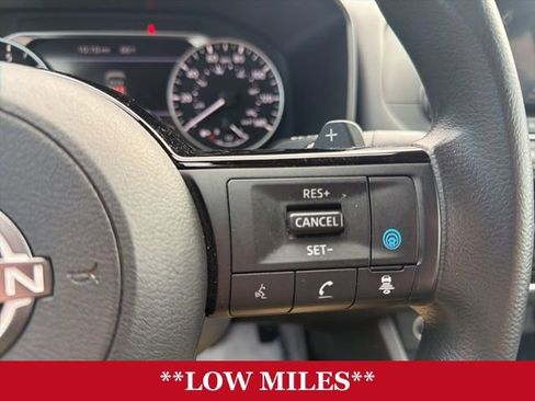 Used 2023 Nissan Rogue SV FWD image 13