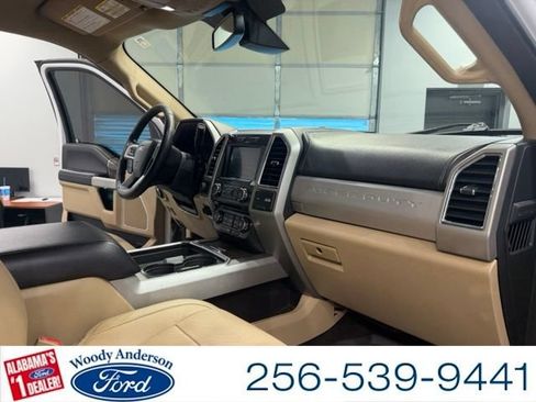 Used 2018 Ford F250 Lariat w/ Lariat Ultimate Package AWD/4WD image 27