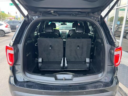 Used 2016 Ford Explorer Platinum AWD/4WD image 7
