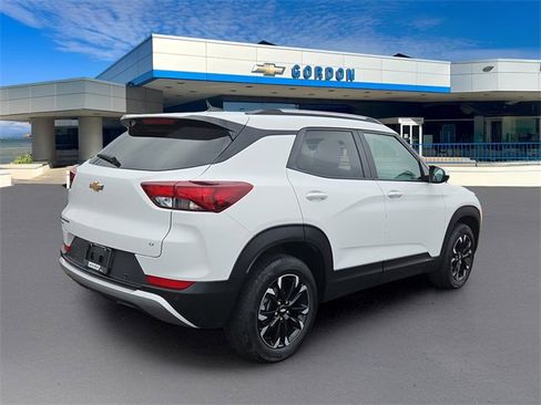 Used 2023 Chevrolet TrailBlazer LT w/ Convenience Package image 8