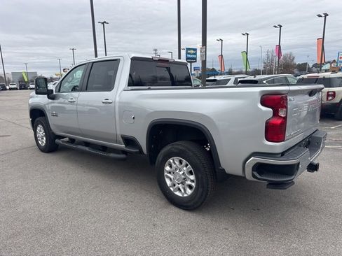 Used 2020 Chevrolet Silverado 2500 LT w/ Texas Edition image 4