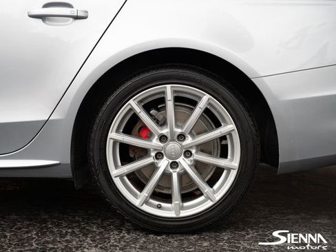 Used 2016 Audi A4 2.0T Premium image 15