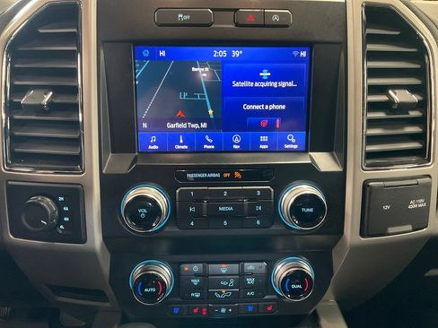 Used 2019 Ford F150 Lariat w/ Equipment Group 502A Luxury image 19