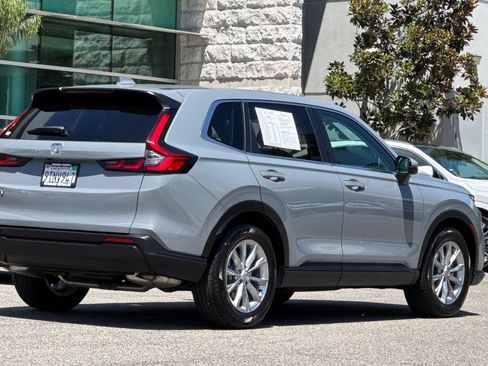 Certified 2025 Honda CR-V EX image 4