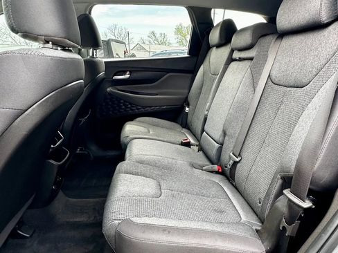 Used 2019 Hyundai Santa Fe SE image 13