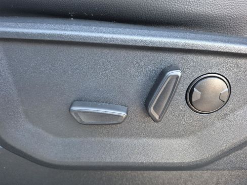 New 2026 Ford F250 Lariat w/ Black Appearance Package image 20