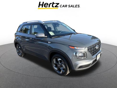 Used 2025 Hyundai Venue SEL image 1