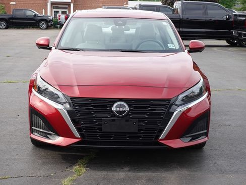 Used 2024 Nissan Altima 2.5 SL AWD/4WD image 5