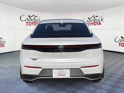 New 2026 Toyota Crown Platinum AWD/4WD image 7