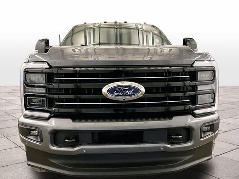 Certified 2025 Ford F350 Platinum AWD/4WD image 3