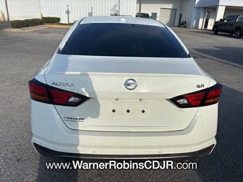 Used 2022 Nissan Altima 2.5 SR FWD image 5