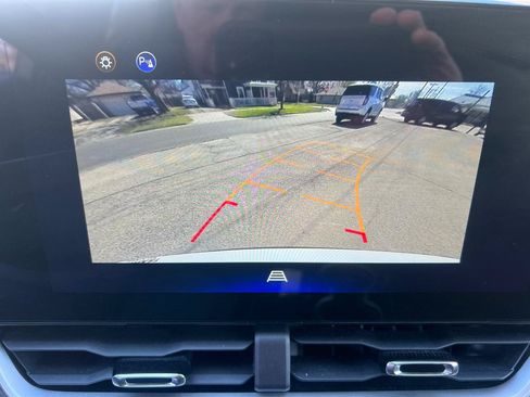Used 2025 Chevrolet Equinox LT FWD image 63