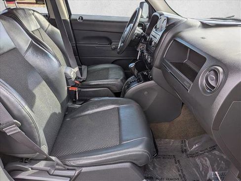 Used 2017 Jeep Patriot Sport image 21