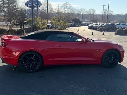 Used 2020 Chevrolet Camaro LT image 13