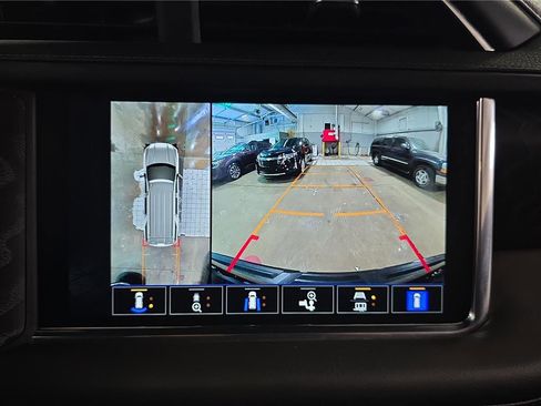 Used 2023 GMC Yukon XL Denali w/ LPO, Floor Liner Package image 25