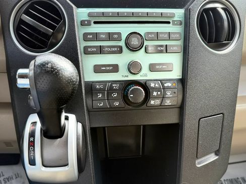 Used 2009 Honda Pilot LX image 16