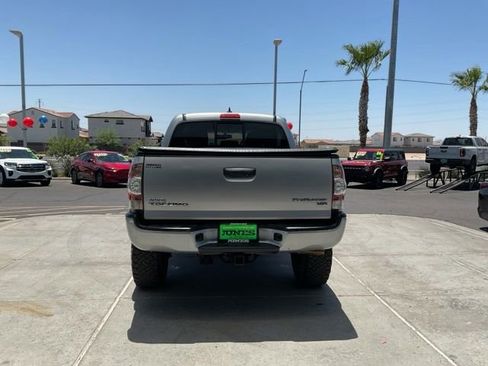 Used 2015 Toyota Tacoma PreRunner w/ TRD Sport Package RWD image 6